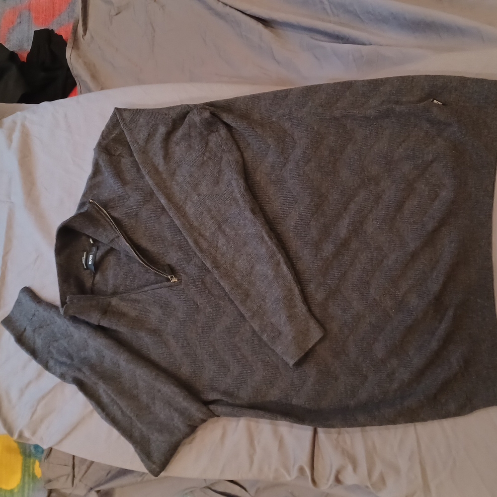 Stunning Hugo Boss sweater